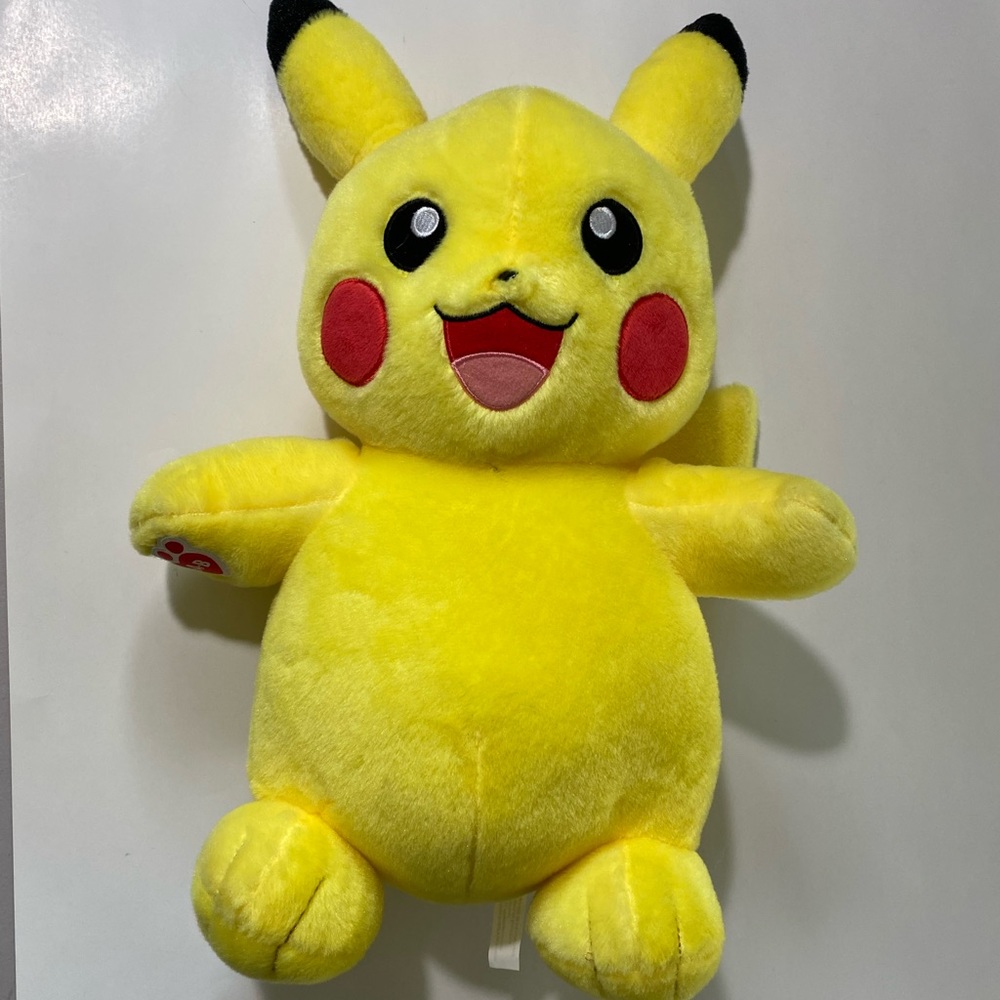 Build a bear pikachu Pokémon plush